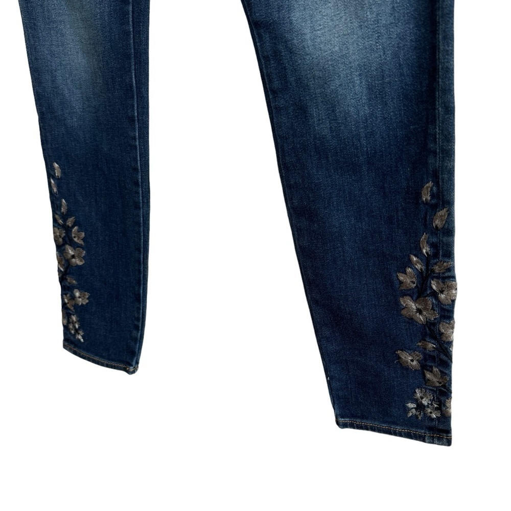 Driftwood Floral Embroidery Jackie High Rise Jeans, Size 28 - Picture 3 of 8